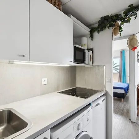 Beautiful With Sea View In 5 Pers * Cannes