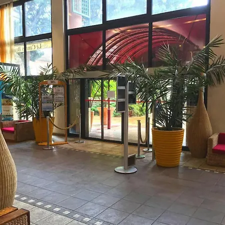 Beautiful With Sea View In 5 Pers Апартаменты *