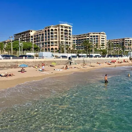 Beautiful With Sea View In 5 Pers Apartmán